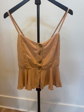 Style Envy Peach Button-Front Peplum Camisole